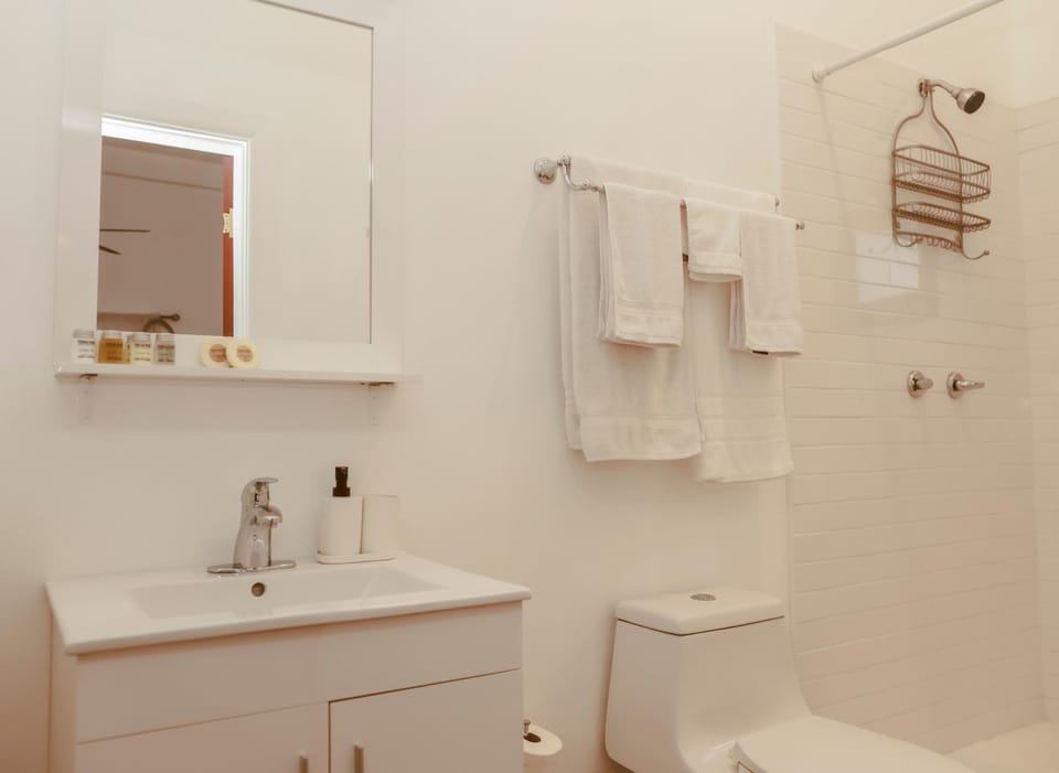 Bathroom, towels