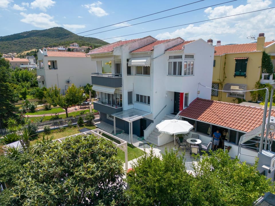 White Mansion Villa in Decentralized Administration of Macedonia and Thrace
