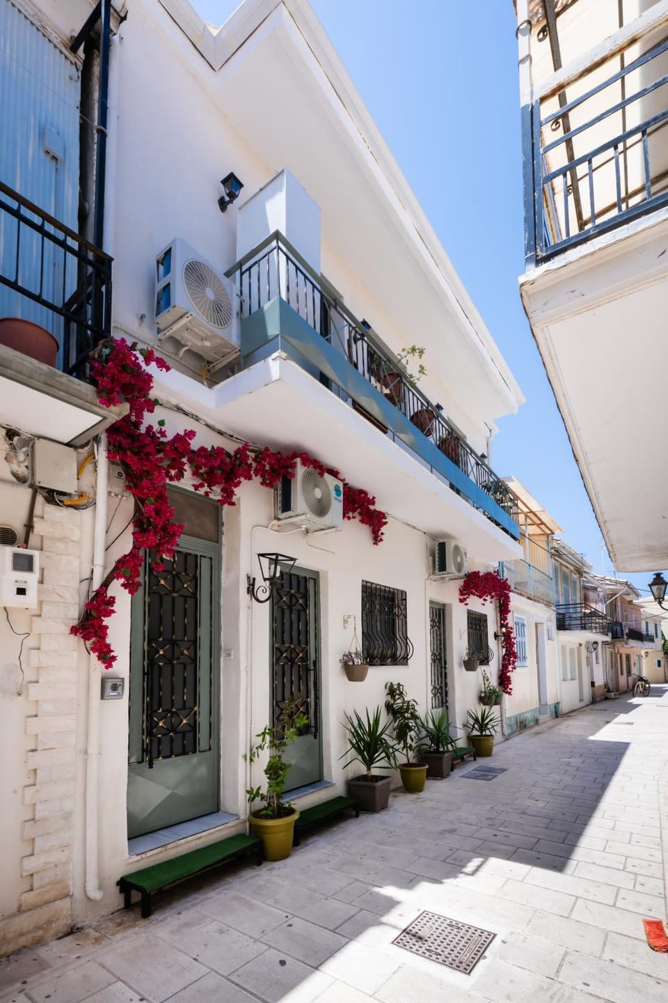 Property building, Neighbourhood, Street view