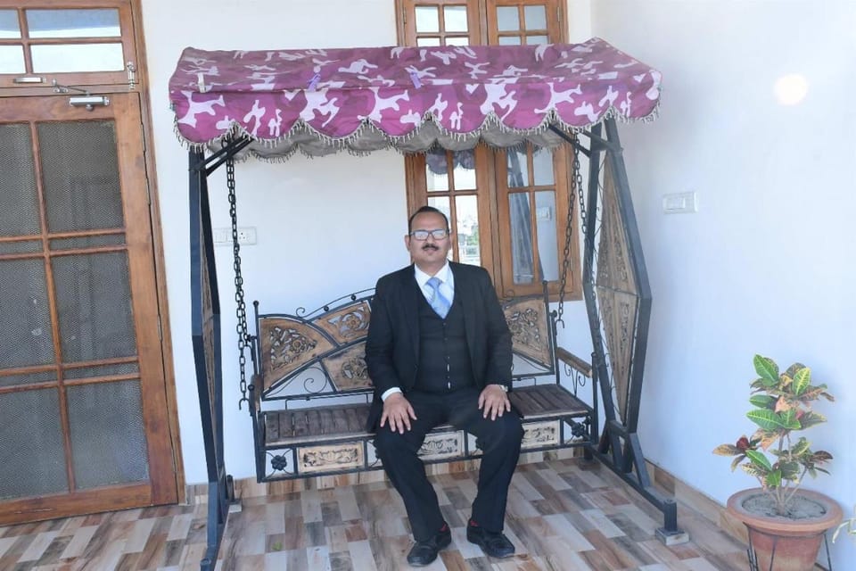 Sadia Villa, Your home away from home Vacation rental in Lucknow