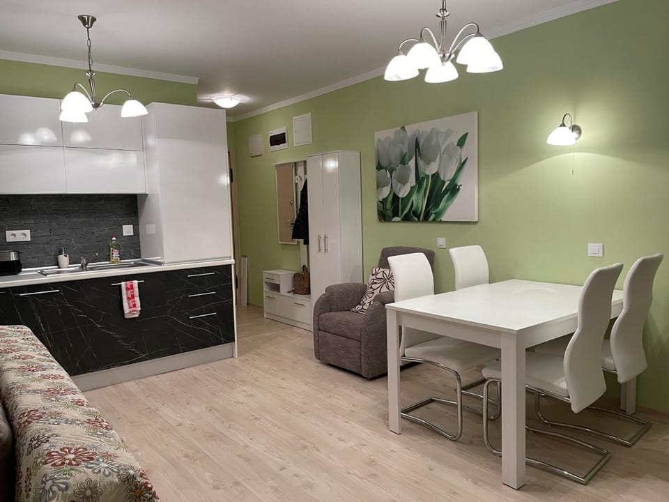 Kitchen or kitchenette, Living room, Dining area