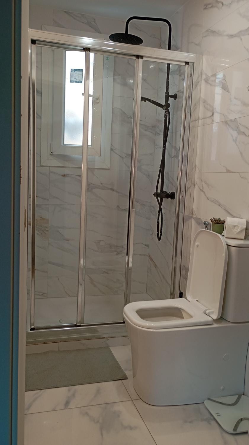 Shower, Toilet, Bathroom