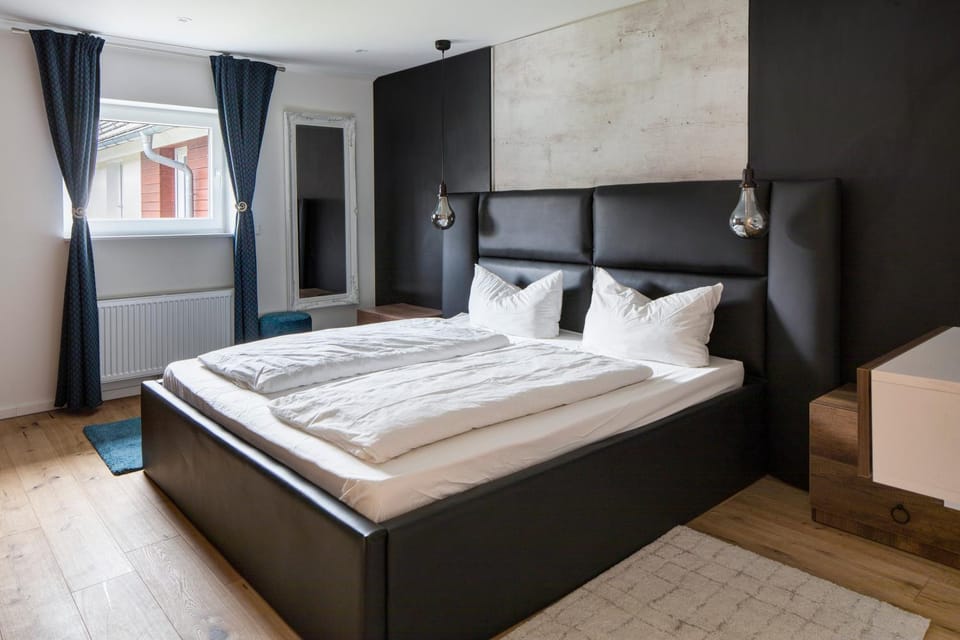 Living room, Bedroom