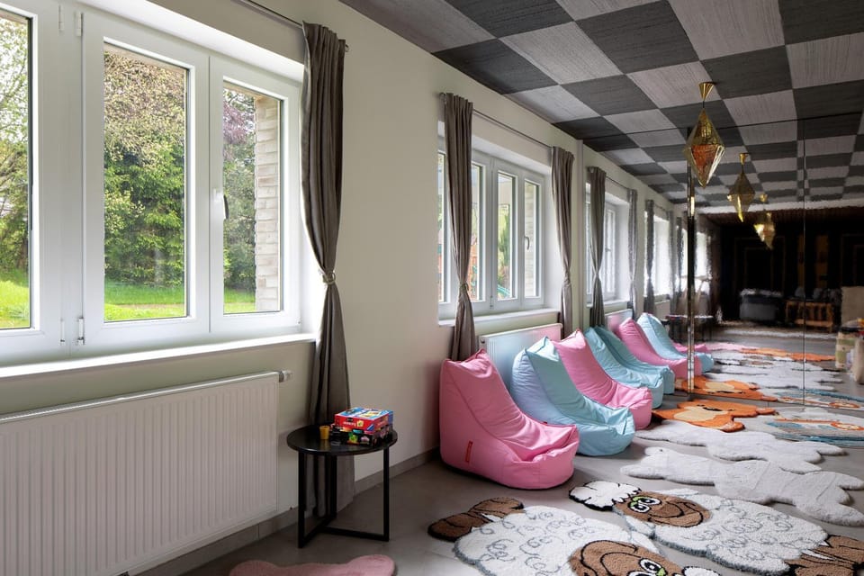 Property building, Living room