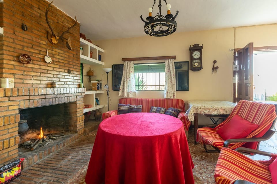 Living room, Seating area, fireplace
