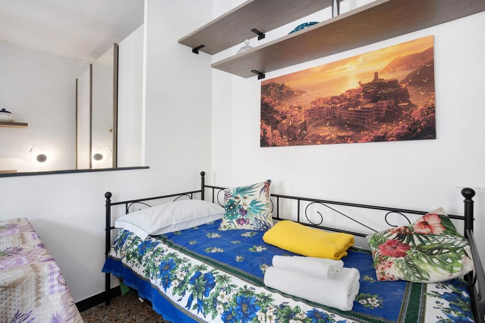 Property building, Living room, Bedroom