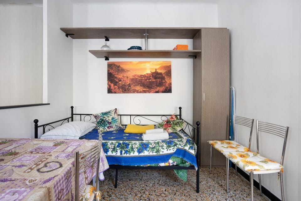 Property building, Living room, Bedroom