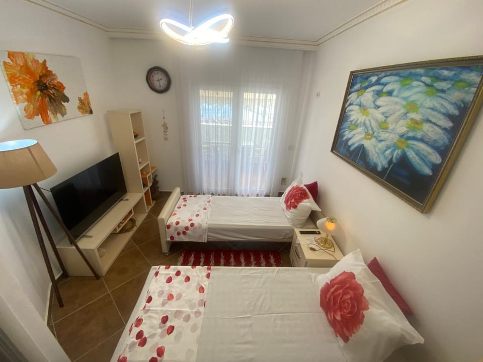 Albi Apartmet beachfront in Shengjin Apartment in Europe