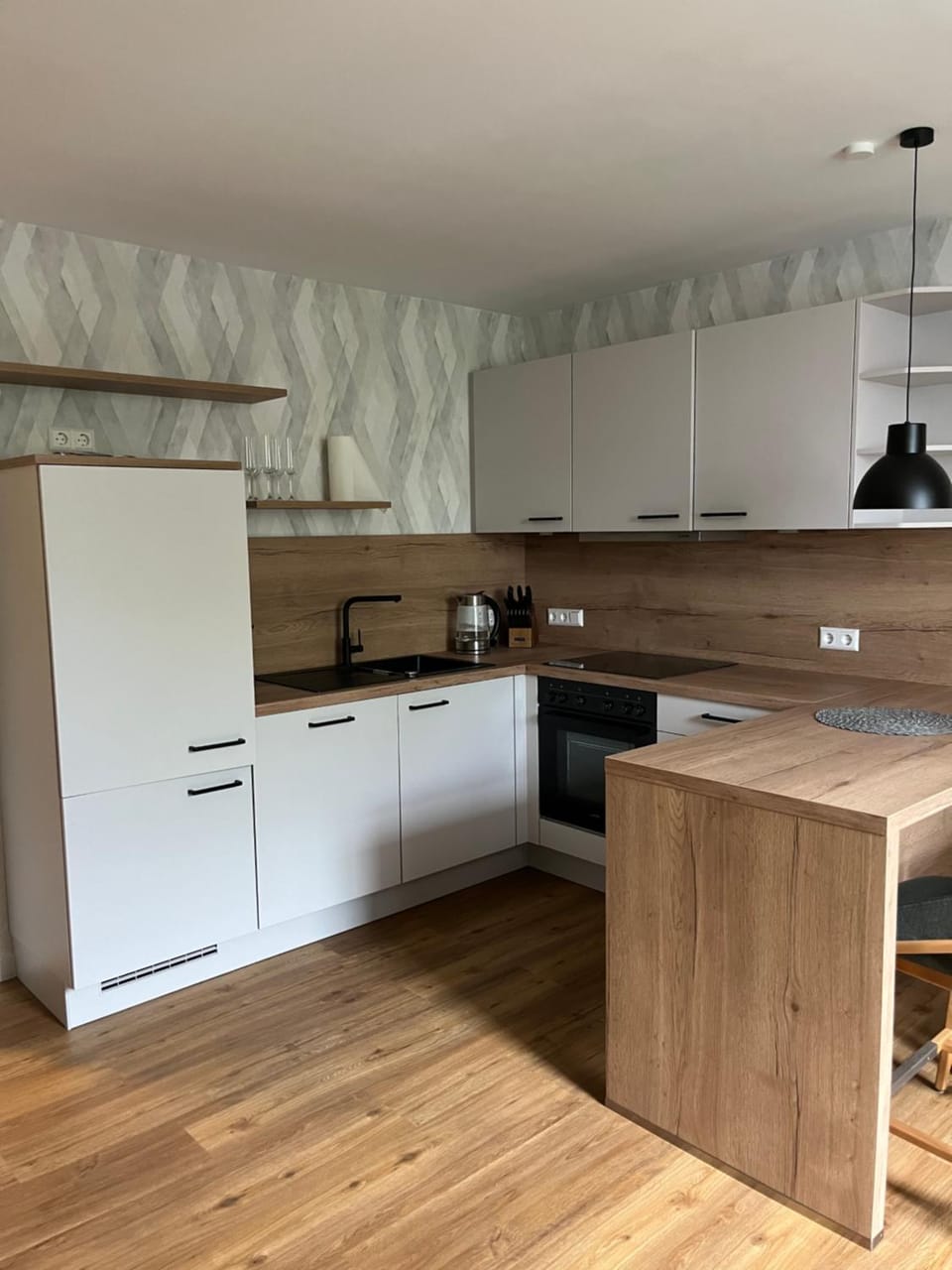 Kitchen or kitchenette