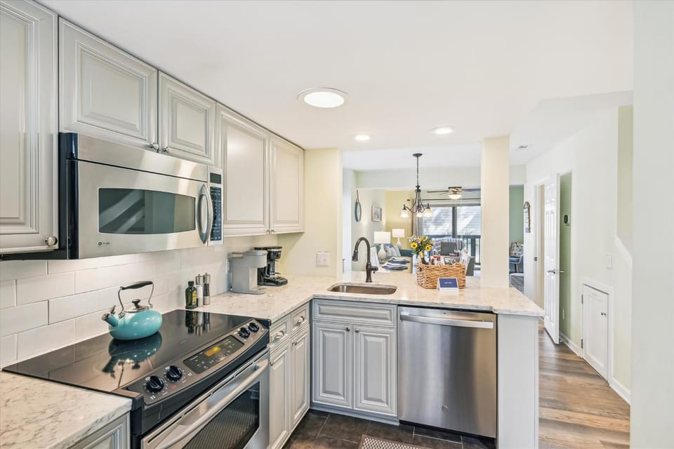 203 Tanglewood House in South Forest Beach