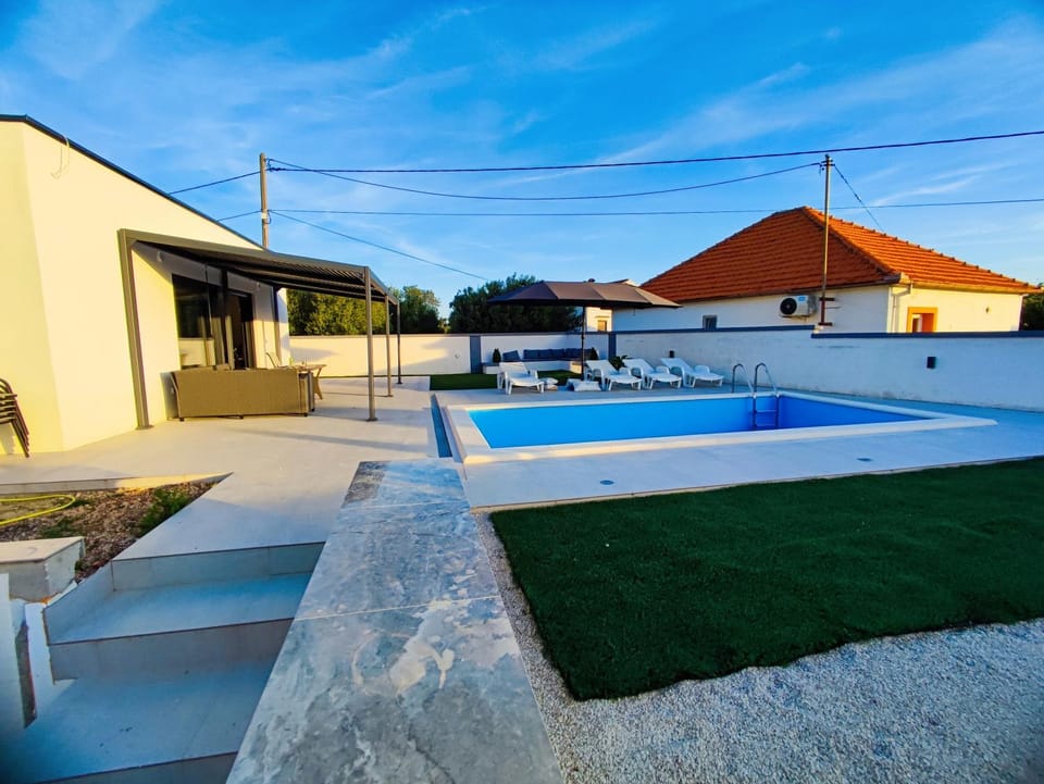 Villa Polis Villa in Šibenik-Knin County, Croatia