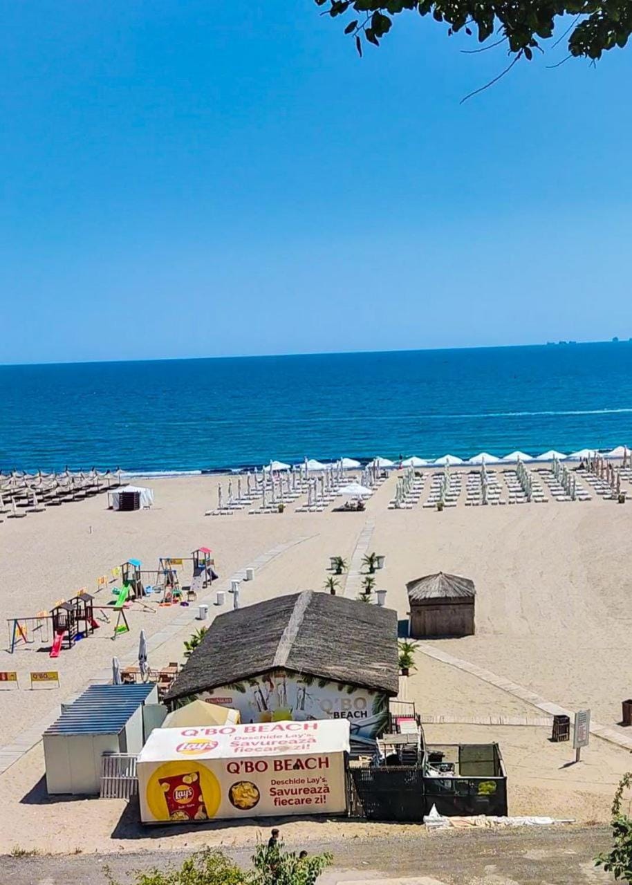 Nearby landmark, Restaurant/places to eat, Day, Night, Summer, Children play ground, Lounge or bar, Beach, Area and facilities, Sunrise