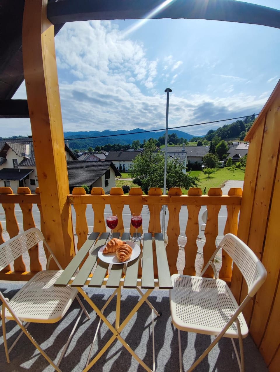 Balcony/Terrace, Mountain view
