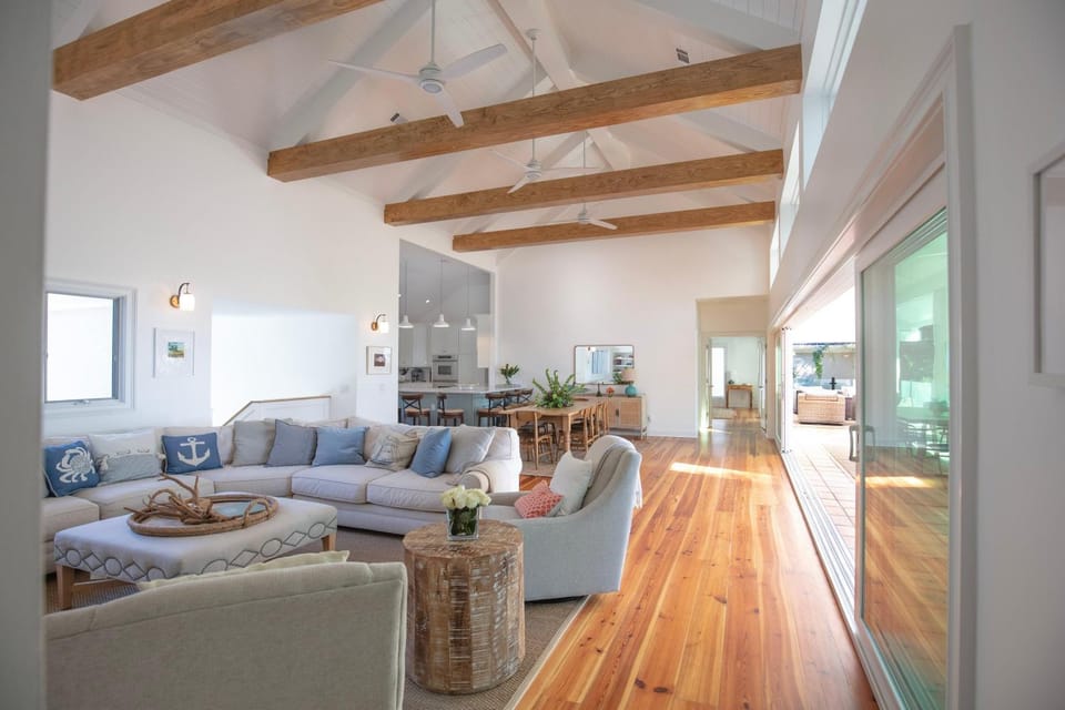 14 Juniper House in South Forest Beach