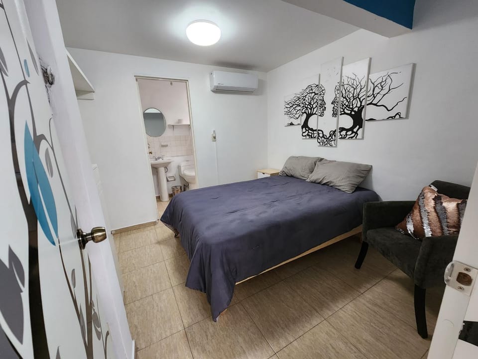 Bed, Photo of the whole room, Bedroom, air conditioner
