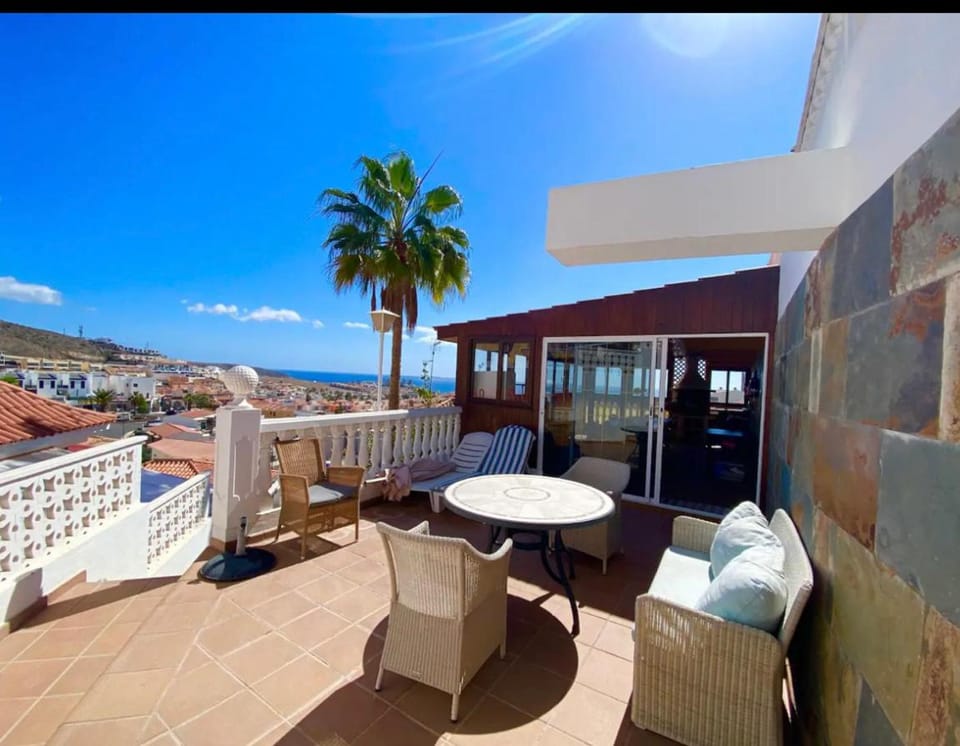 Patio, Garden, Balcony/Terrace, Dining area, Sea view