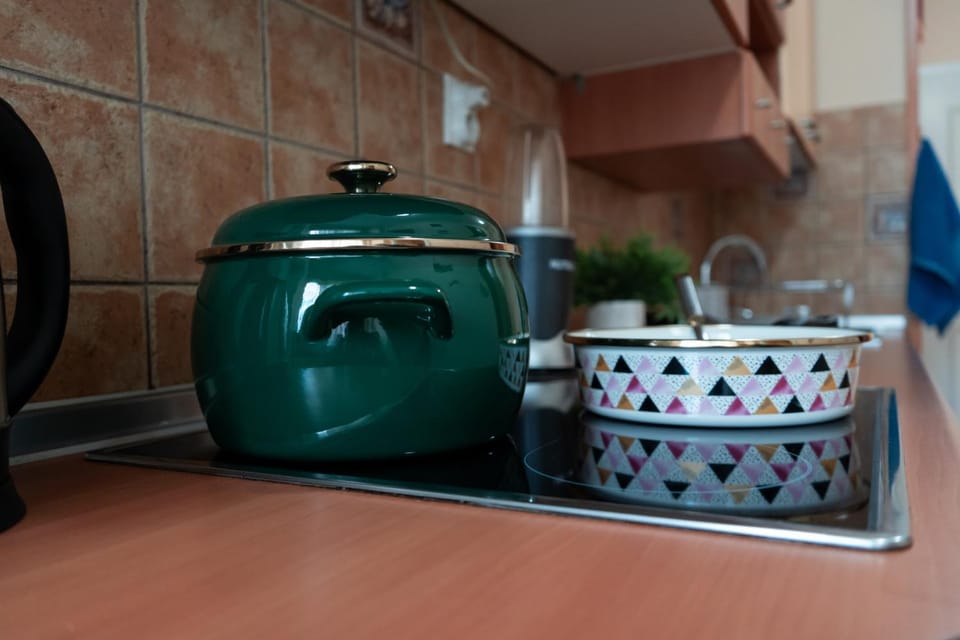 Coffee/tea facilities, Kitchen or kitchenette