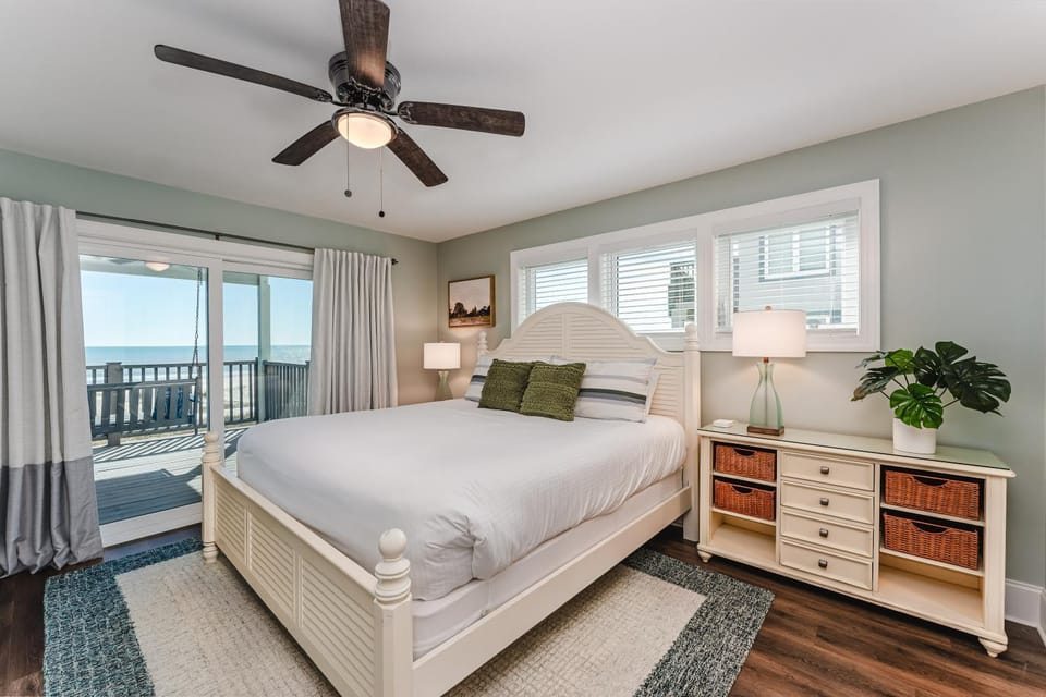 SunScape & SeaScape Beachfront Vacation Home House in Florida