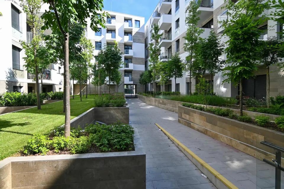 Property building, Garden, Garden view