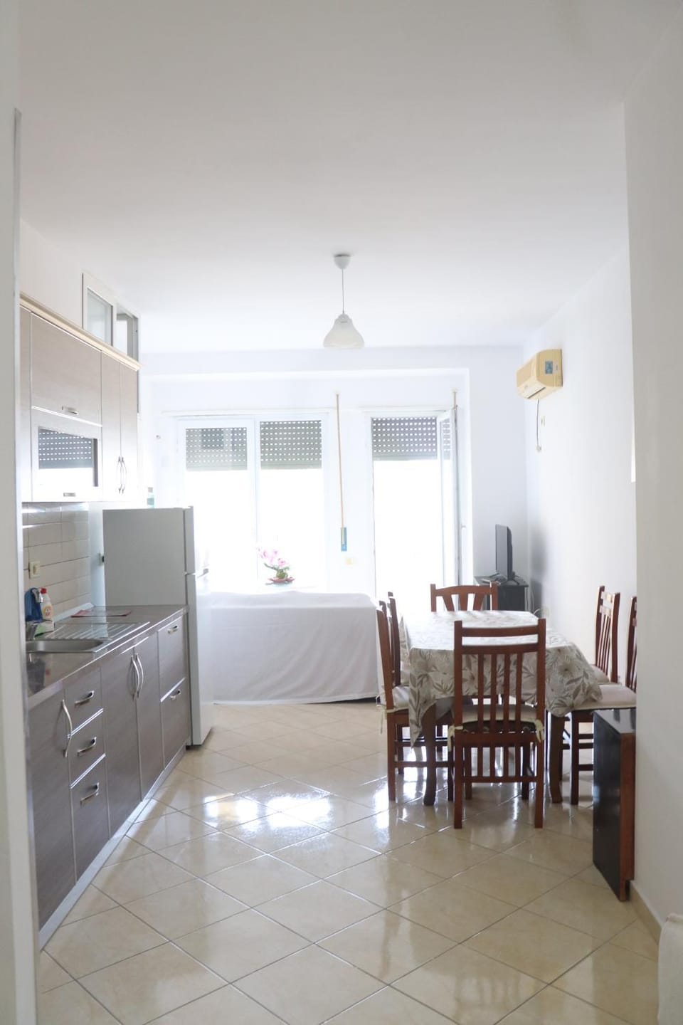 Kitchen or kitchenette, stove