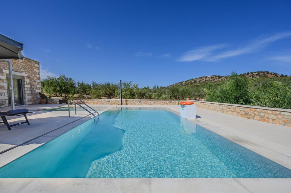 Day, Mountain view, Swimming pool, sunbed