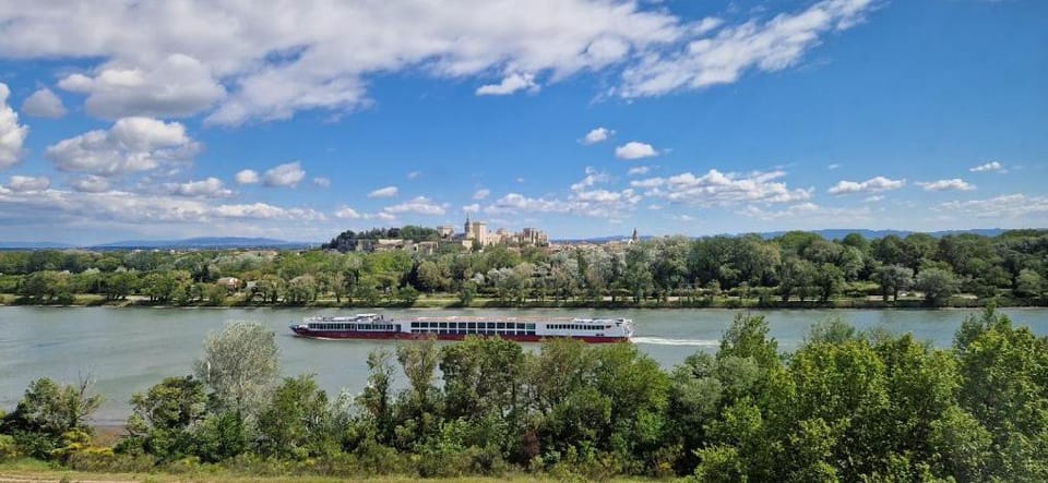 Nearby landmark, Day, Natural landscape, River view