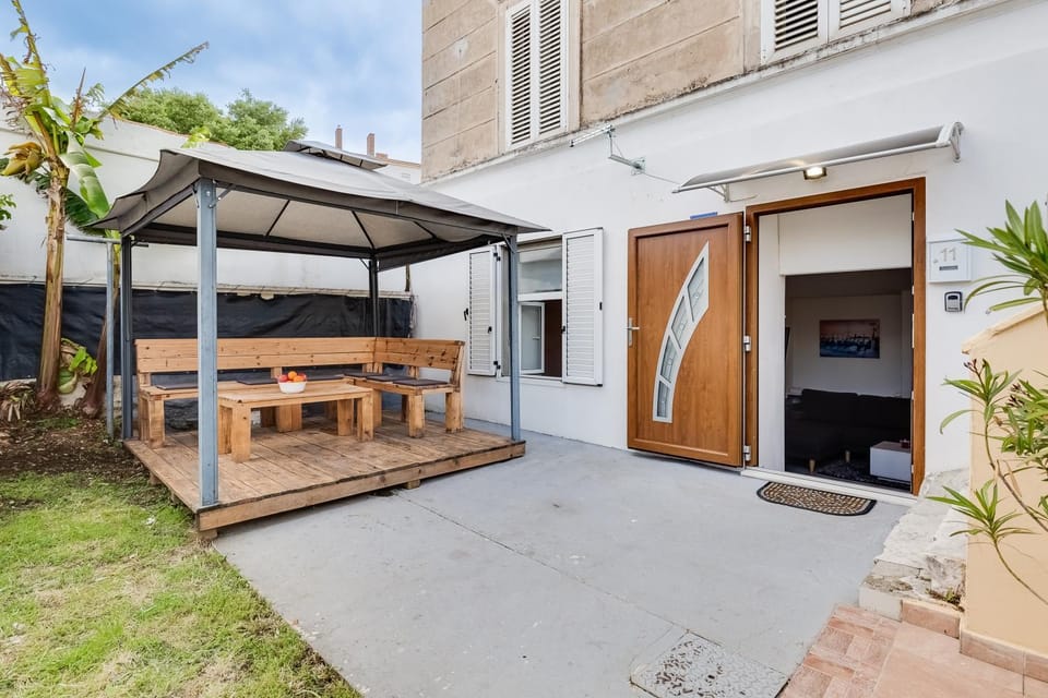 Property building, Day