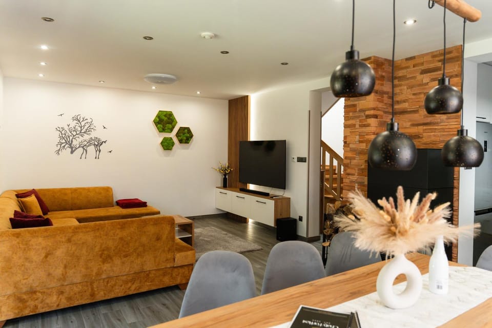 TV and multimedia, Living room