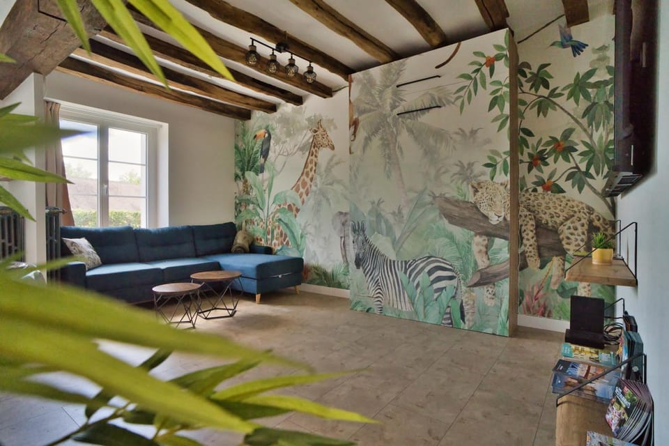 Le Toucan House in Centre-Val de Loire