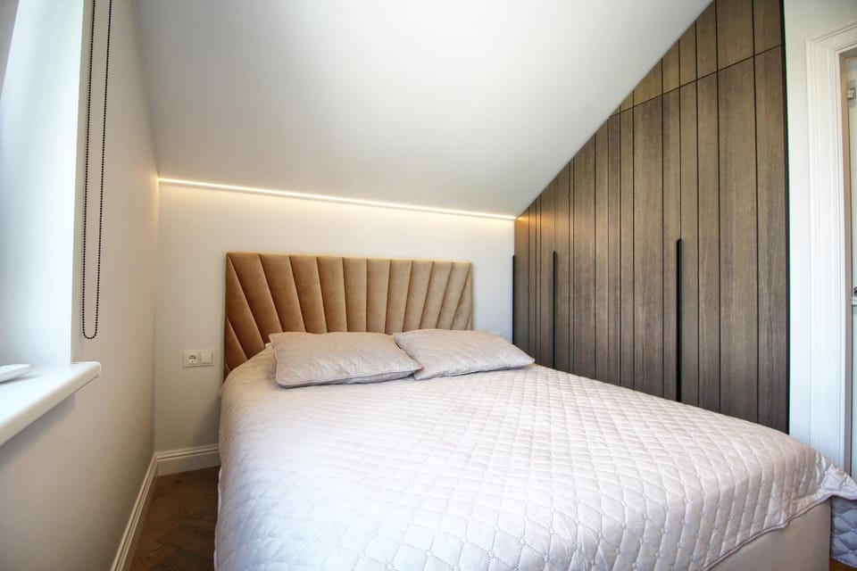 Bed, Photo of the whole room, Bedroom, wardrobe