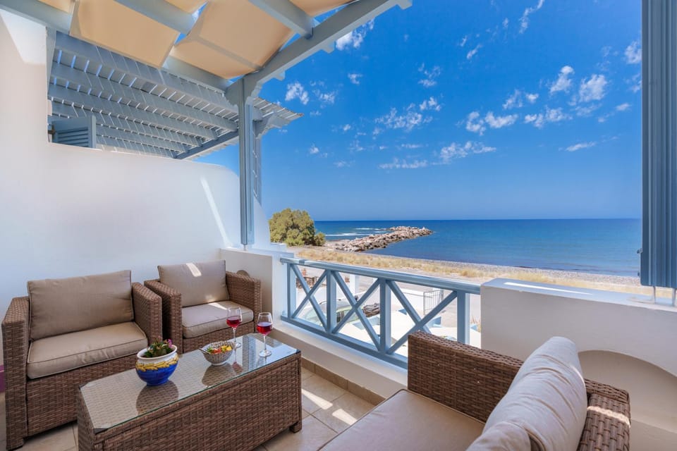 Natural landscape, View (from property/room), Balcony/Terrace, Sea view