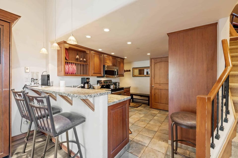 Lodge at Lionshead 340 Apartment in Vail