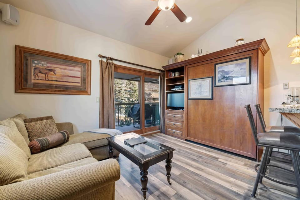 Lodge at Lionshead 340 Apartment in Vail