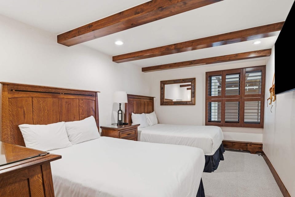 Lodge at Lionshead 403 Apartment in Vail
