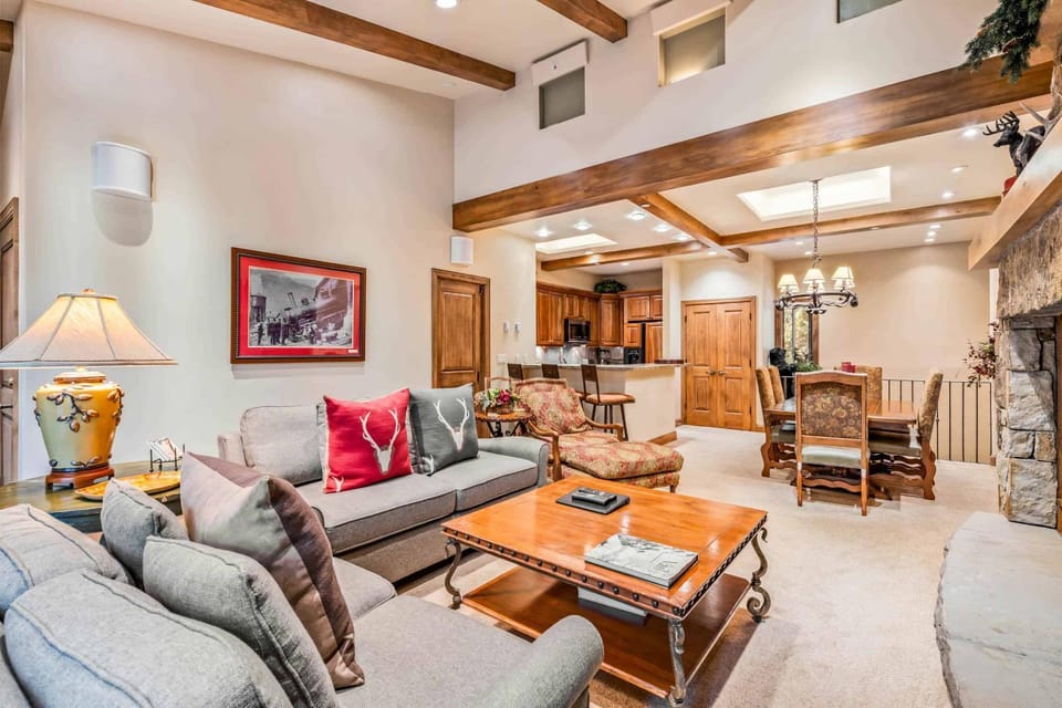 Lodge at Lionshead 404 Apartment in Vail
