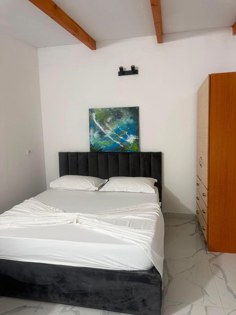 Fabio Rent House Bed and Breakfast in Vlorë