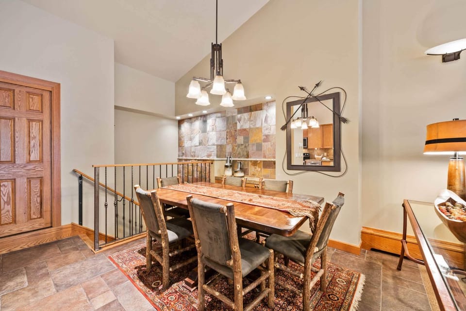 Lodge at Lionshead 406 Apartment in Vail