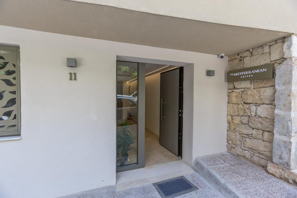 Property building, Facade/entrance