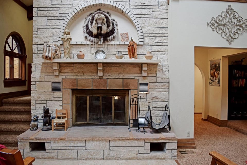 Living room, Seating area, fireplace, furniture