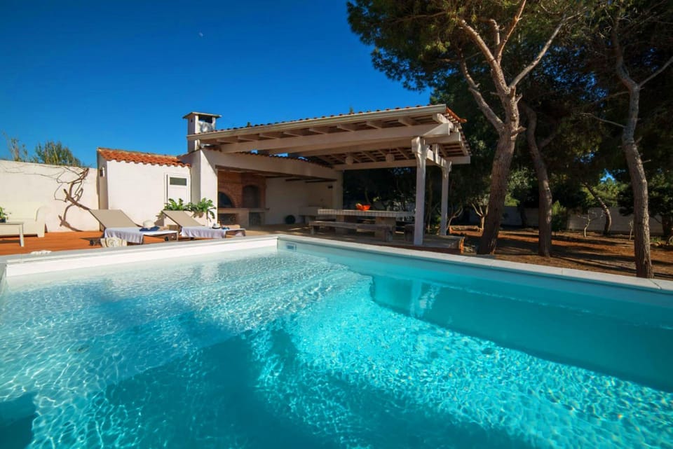 Patio, Patio, Garden, Swimming pool, Swimming pool