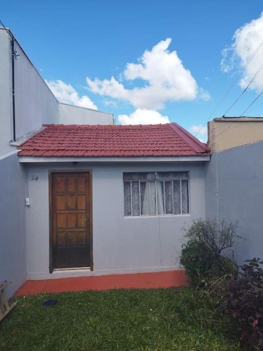 Casa central 74 com ótima localização House in State of Paraná