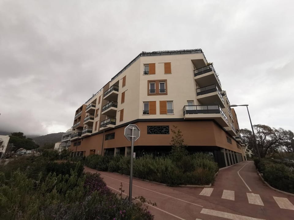 Studio cabine au Lavandou avec terrasse - 4 personnes - FR-1-803-26 Cabin in Le Lavandou