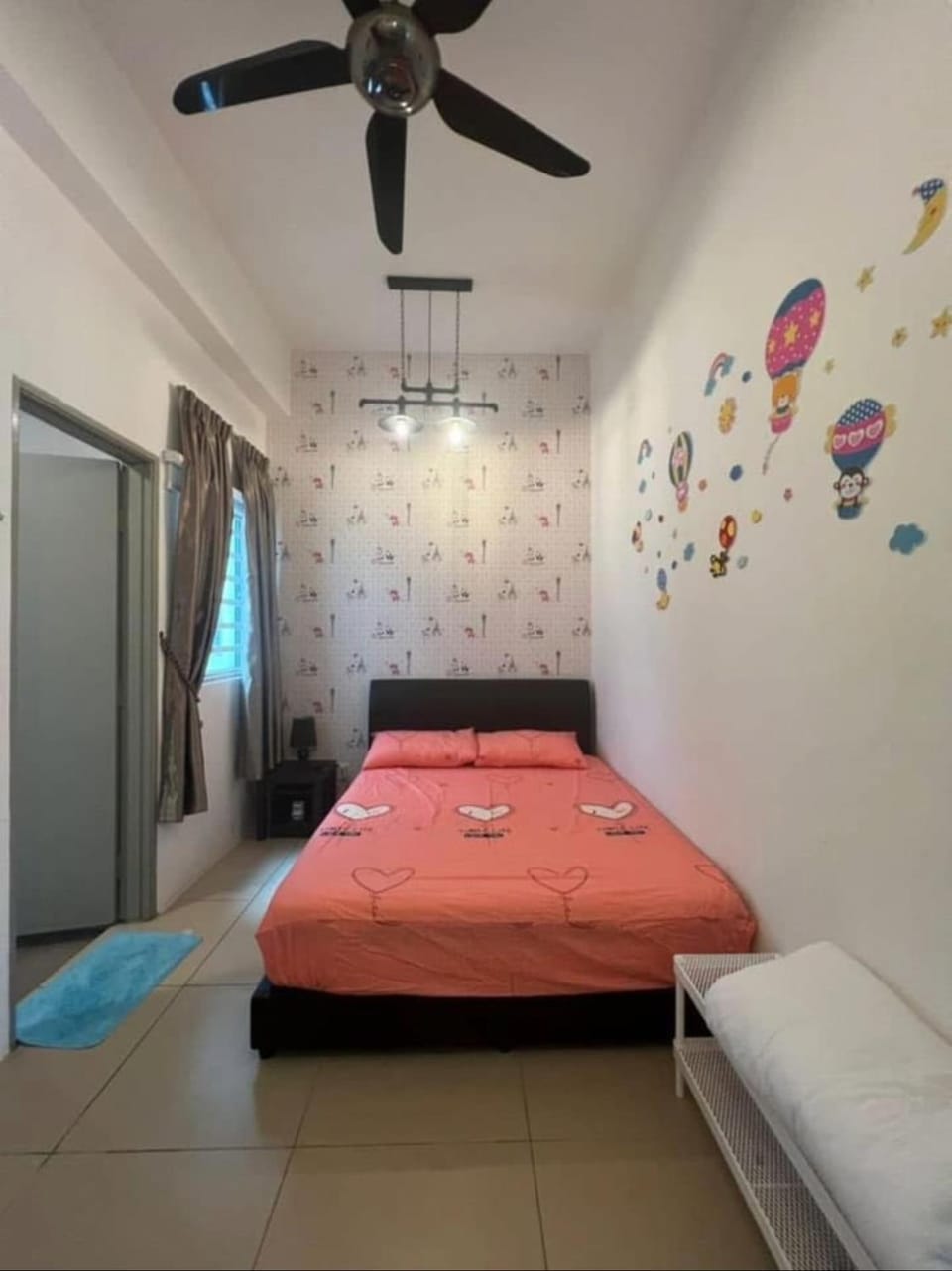 Bed, Photo of the whole room, Bedroom