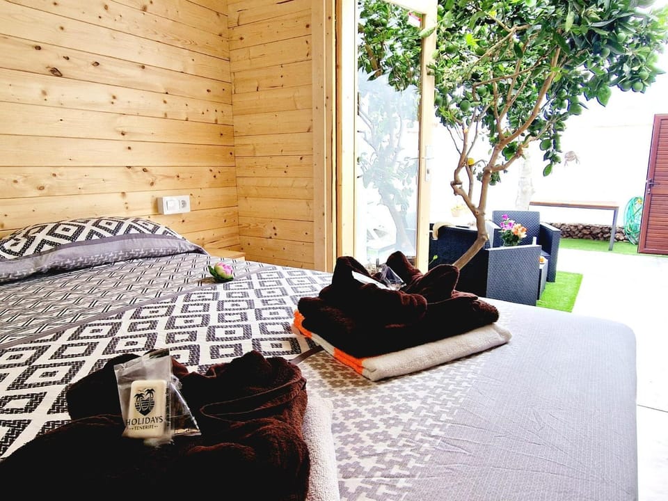 Villa Blanca apartment, Garden view 2 Bedrooms House in Costa Adeje