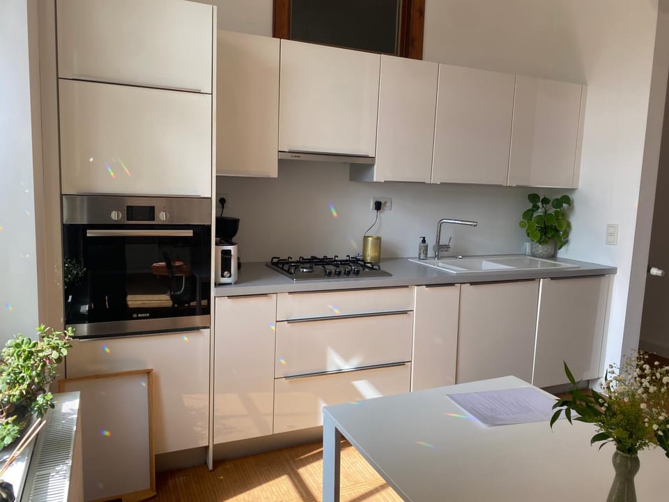 Studio calme dans ancien couvent Apartment in Belgium