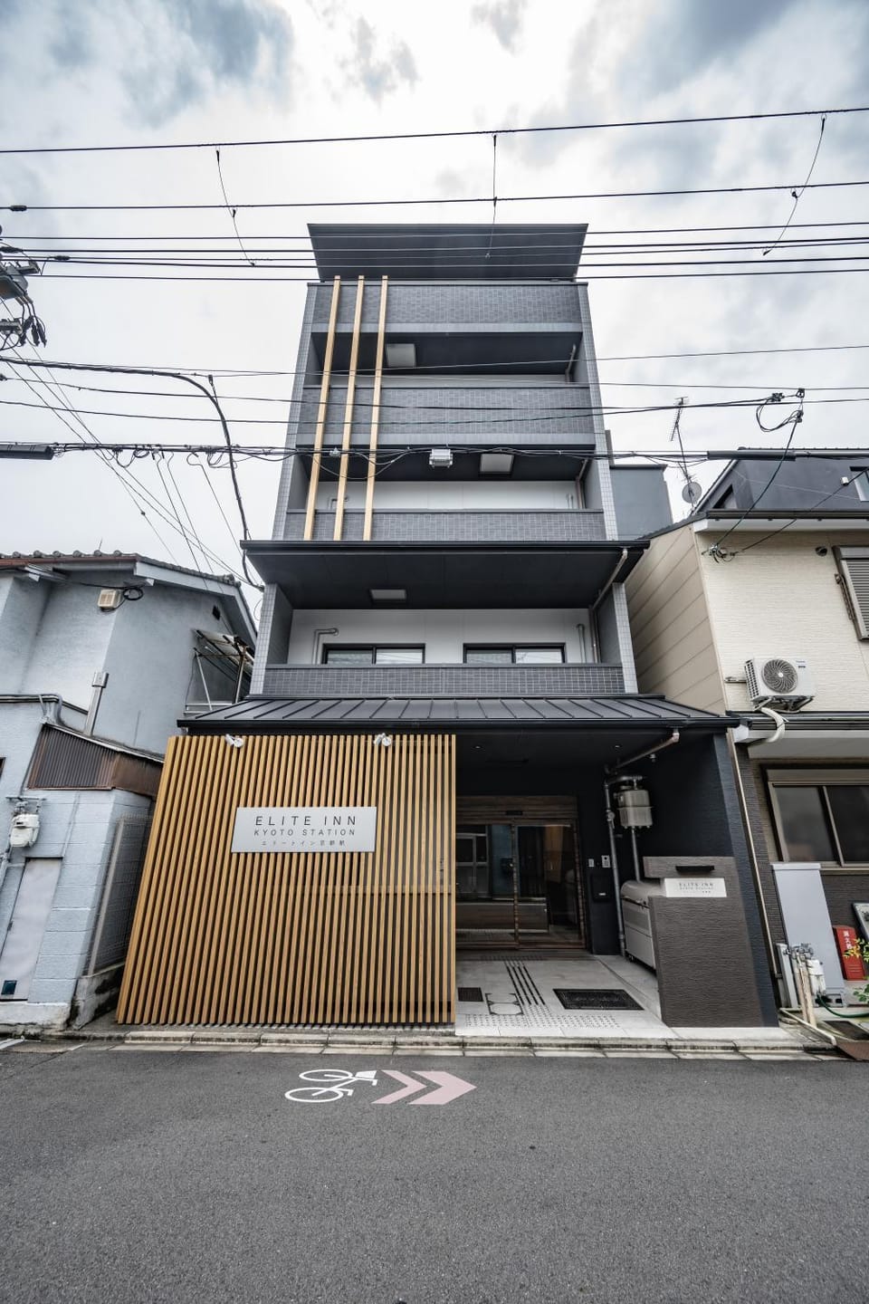 Property building, Day