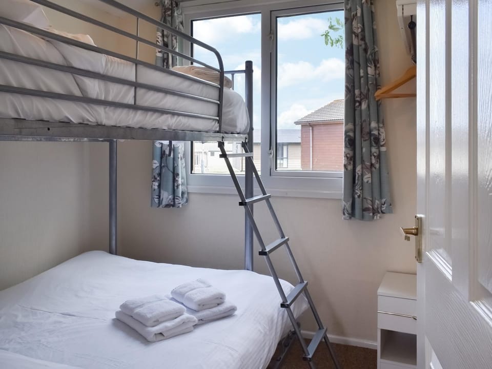 bunk bed