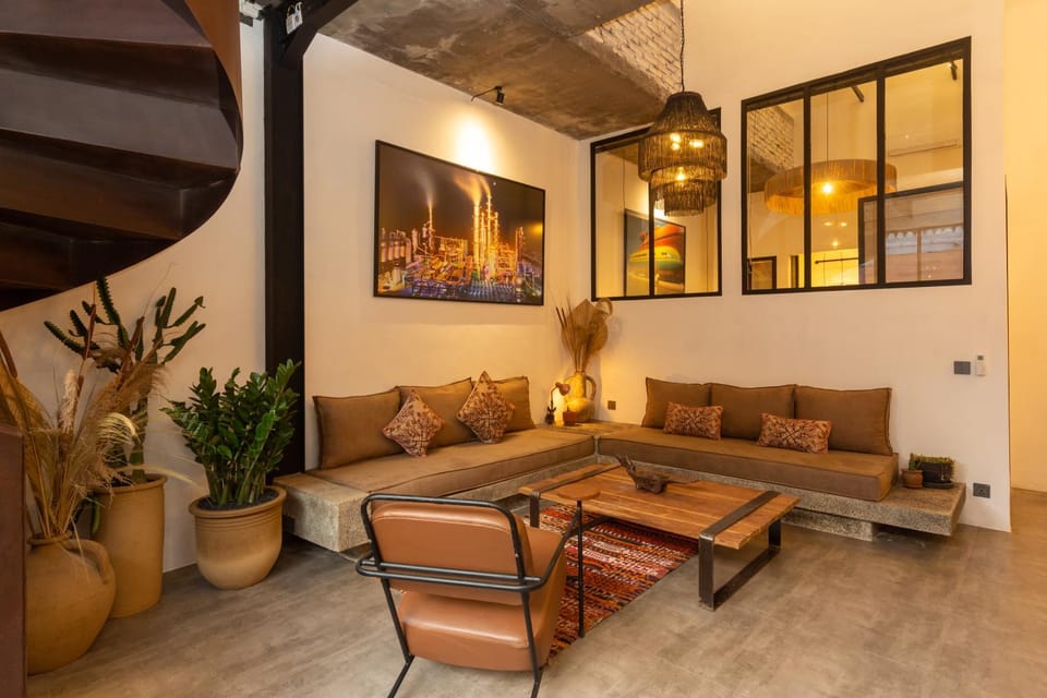 Living room, Seating area