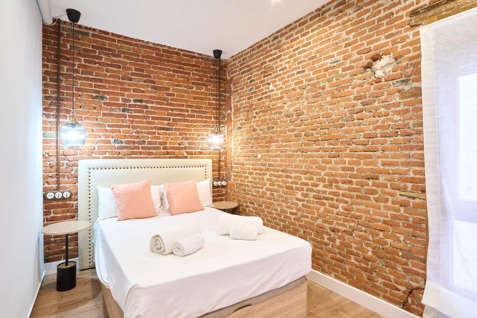 Bed, TV and multimedia, Photo of the whole room, Bedroom, soundproof, air conditioner, air conditioner