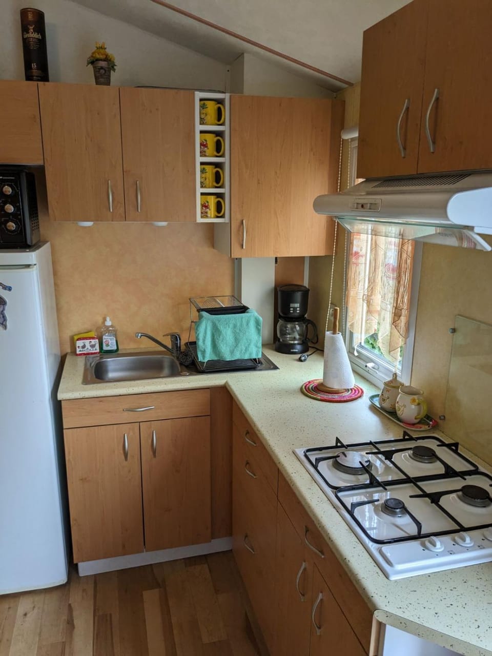 Mobil home agreable et fonctionnel Campground/ 
RV Resort in Besse-et-Saint-Anastaise